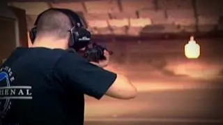 Dyskusja o dostępie do broni ponownie wraca do USA