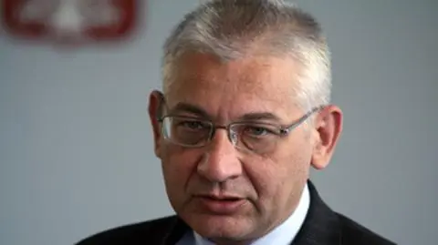 Ludwik Dorn usuwa się w cień
