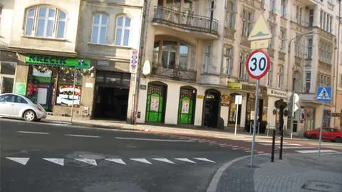 Poznań zwalnia do 30 km/h.
Ograniczenie w centrum miasta