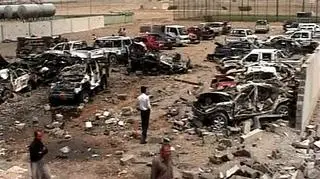 W maju zamachowiec samobójca wjechał w budynek zabijając co najmniej 45 osób