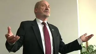 Antoni Macierewicz kierował komisją weryfikacyjną WSI