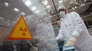 Nauczyciel miał większość substancji wykopać z ziemi