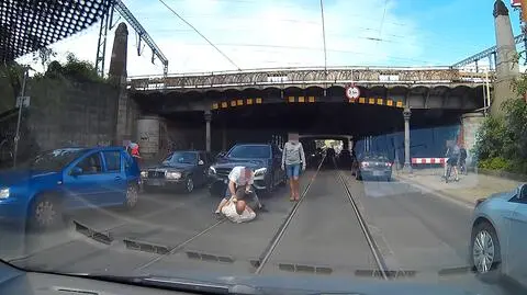 Bójka na środku ulicy