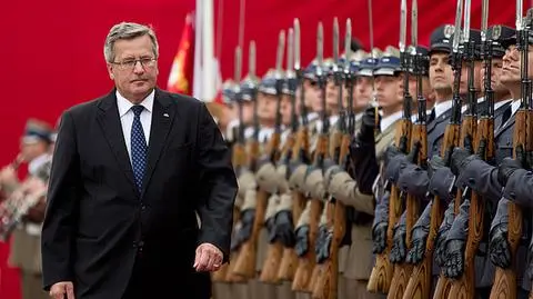 126 ustaw, 17 wizyt zagranicznych, 
80 ułaskawień. Rok pracy prezydenta