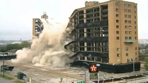 Teksas. Implozja budynku w Fort Worth