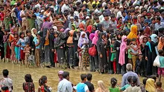 Rohindżowie uciekali miesiącami przed przemocą do Bangladeszu