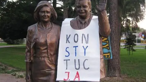 "O 6.30 wtargnęła do mojego domu policja"