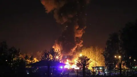 Gigantyczny pożar w Ławach koło Ostrołęki