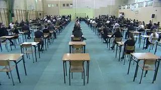 Matematyka jest jednym z obowiązkowych przedmiotów na maturze (materiał "Faktów" z 4 maja) 