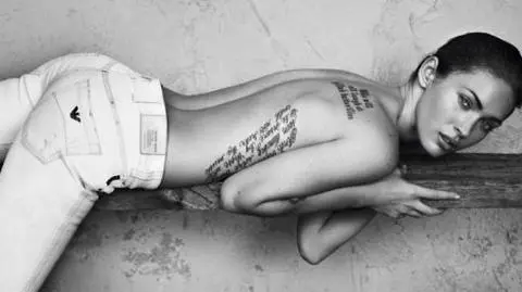 Megan Fox w reklamie Emporio Armani