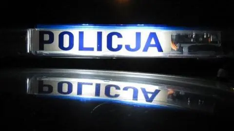 Pościg za szesnastolatkiem. Uszkodził dwa radiowozy i chciał przejechać policjanta