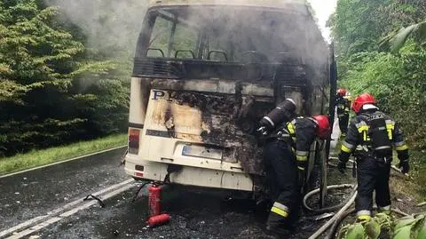 Autokar zapalił się między Pniewem a Steklnem