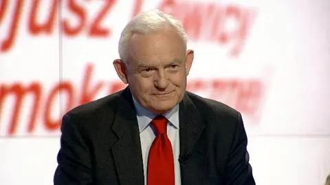 Leszek Miller tłumaczył się z pomocy suflera