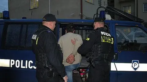 Ostrym narzędziem zaatakował byłą żonę. Trafił do aresztu