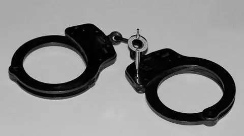 Udawała lekarza, wyłudziła 40 tysięcy od zdesperowanej matki