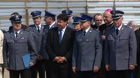 Komendant unika odpowiedzi na pytania