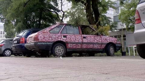 Polonez zamienił się w uliczną donicę