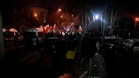 Policja szuka osób, które 16 grudnia protestowały przed Sejmem 