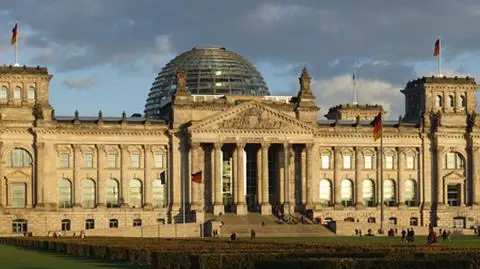 Rosyjska młodzież ma szturmować makietę Reichstagu. Na nagraniu: ćwiczenia w patriotycznym parku Patriot