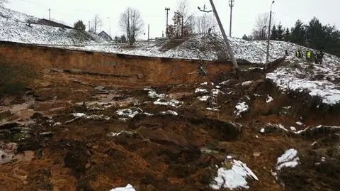 Massive landslide in the village of Rutki, northern Poland caused quite a lot damage