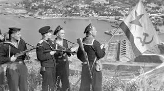 Sowieccy marynarze w Port Artur 1 października 1945 r.