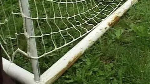 Chłopiec zginął z powodu wadliwej bramki
