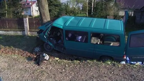 Wypadek busa w miejscowości Oblekoń. 9 rannych