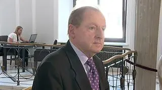 Iwiński uważa, że nie można przedstawiać historii w czarno-biały sposób 