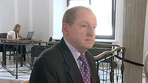 Iwiński broni "czerwonej książeczki SLD" 