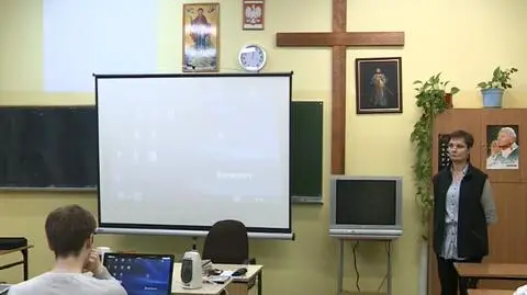 Religii ma być mniej