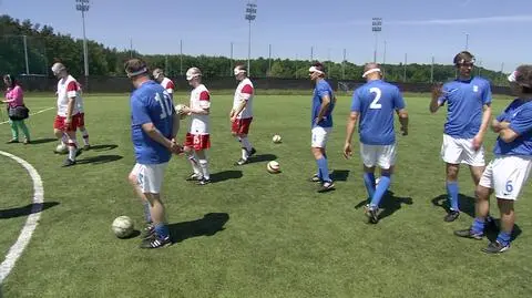 Niewidomi trenowali z legendami Lecha