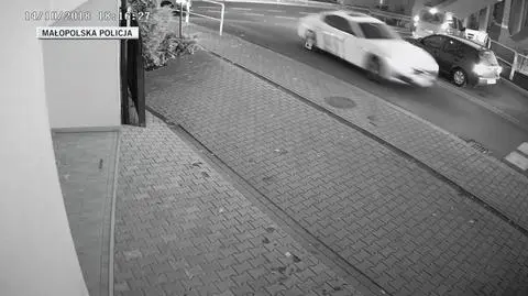 Wykorzystał korytarz życia do ominięcia korków