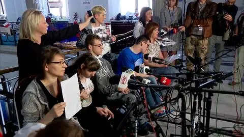 19th day of protest of caretakers of disabled people. Supporters gathered in front of the Sejm
