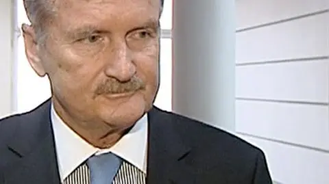 Generał Czempiński miał nielegalną broń?