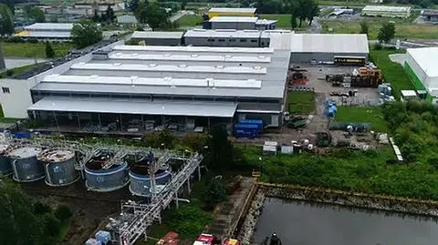 Gorlice. W byłej rafinerii wyciekł kwas siarkowy