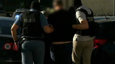 The accused is believed to have killed his girlfriend in the presence of her little son