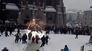 Spłoszony koń wpadł w tłum podczas Orszaku Trzech Króli 