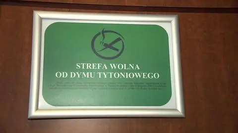 Utrudnienia dla palaczy w Mazowieckim Urzędzie Marszałkowskim
