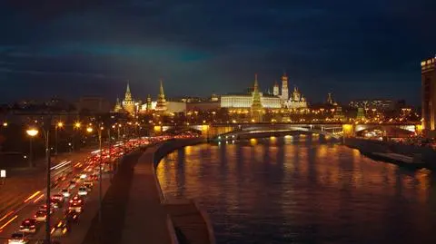 Moskwa w chmurze smrodu. To nie Woland. Rafineria?