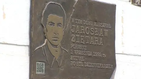 W Poznaniu odsłonięto tablicę upamiętniającą Jarosława Ziętarę