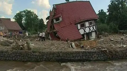 "Wpierw jak klient, potem jak zło konieczne"