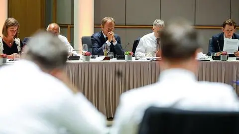 Unijni przywódcy spotkali się w Brukseli, rozmowy trwały całą noc