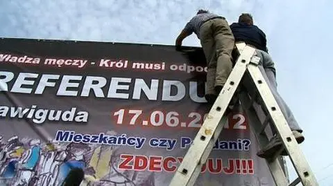 "Władza męczy". Walczą z wójtem billboardami