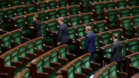 Posłowie PO opuścili salę plenarną