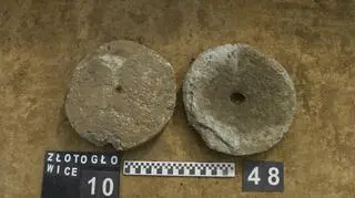 Kamienie żarnowe z wczesnośredniowiecznej jamy