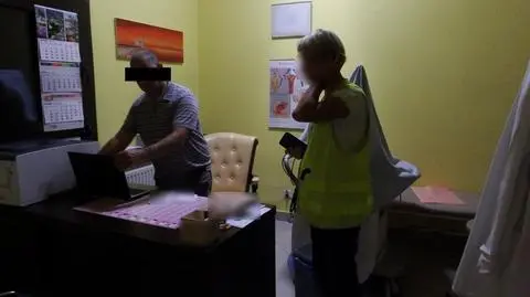 Policja w gabinecie ginekologa