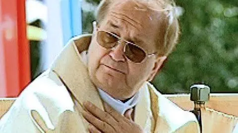 Rząd chce odebrać o. Rydzykowi 15 mln zł