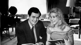 Stanley Kubrick i Sue Lyon podczas realizacji zdjęć do filmu "Lolita" 
