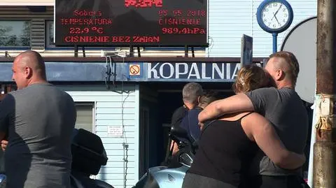 Rescue mission in Zofiówka coal mine. Three miners still missing