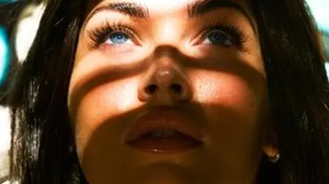 Kto chce końca Megan Fox?